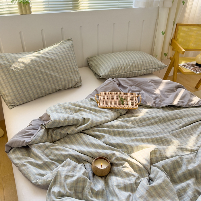 91家纺网 家纺一手货源 找家纺 桔禾家纺 2026新款水洗云朵棉无印风格子大豆夏被夏凉被空调被直播爆款 咖大格