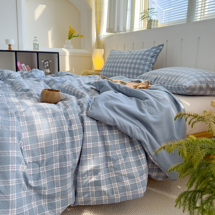 91家纺网 家纺一手货源 找家纺 桔禾家纺 2026新款水洗云朵棉无印风格子大豆夏被夏凉被空调被直播爆款 蓝大格