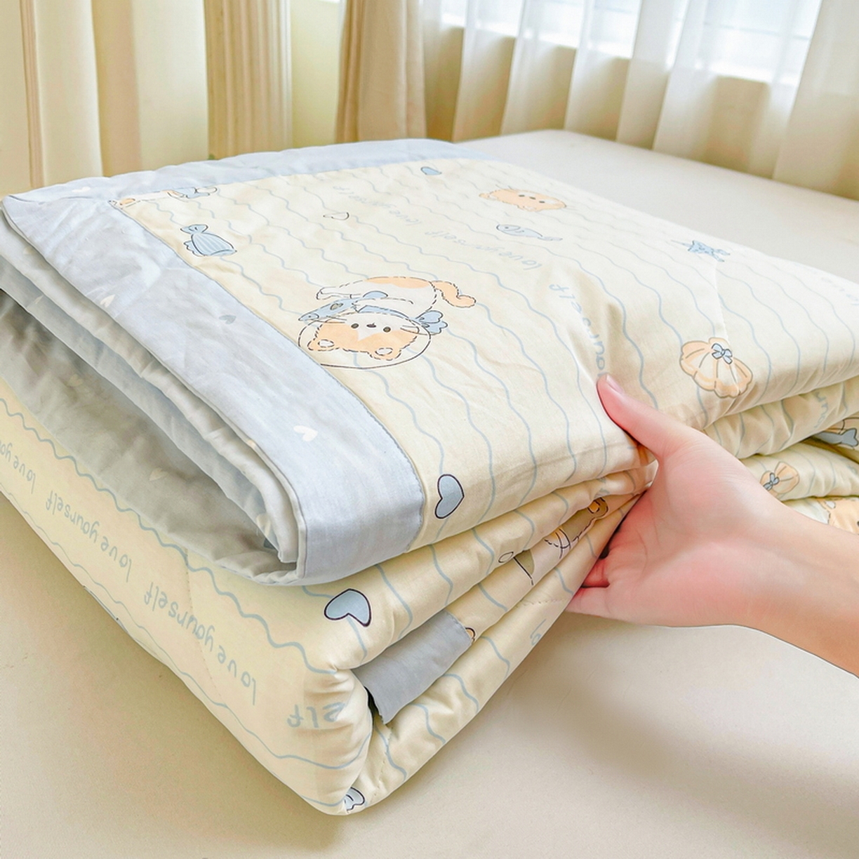 91家纺网 家纺一手货源 找家纺 格子铺 2026新款全棉纯棉印花棉花夏被夏凉被空调被 猫咪宝贝