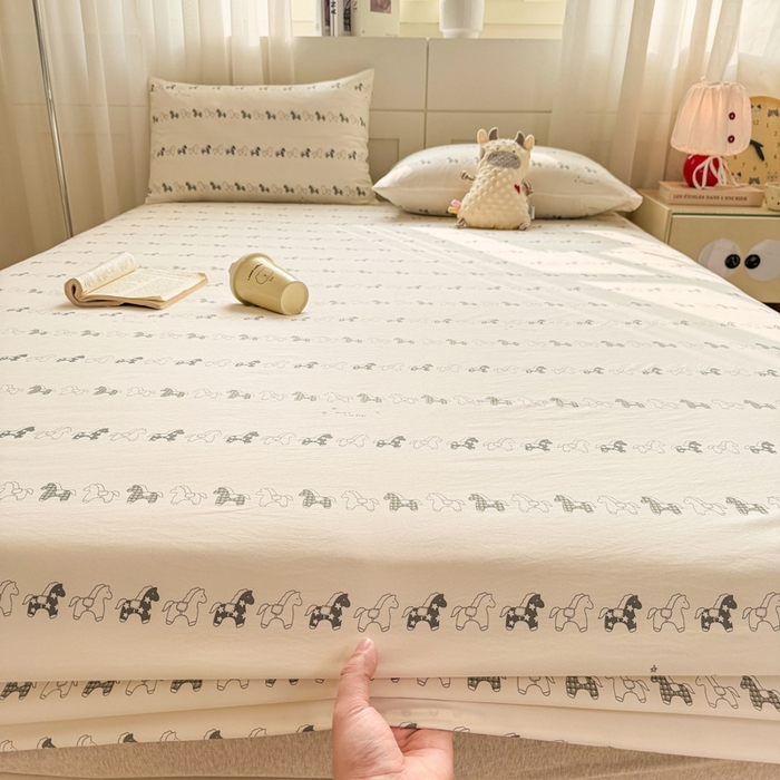 91家纺网 家纺一手货源 找家纺 仟网汇 2026新款A类古法水洗棉云感纱单床笠床笠单件 小木马