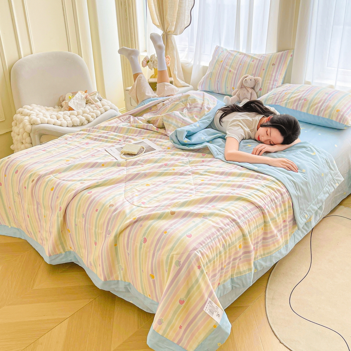 91家纺网 家纺一手货源 找家纺 格子铺 2026新款全棉纯棉印花棉花夏被夏凉被空调被 五彩草莓