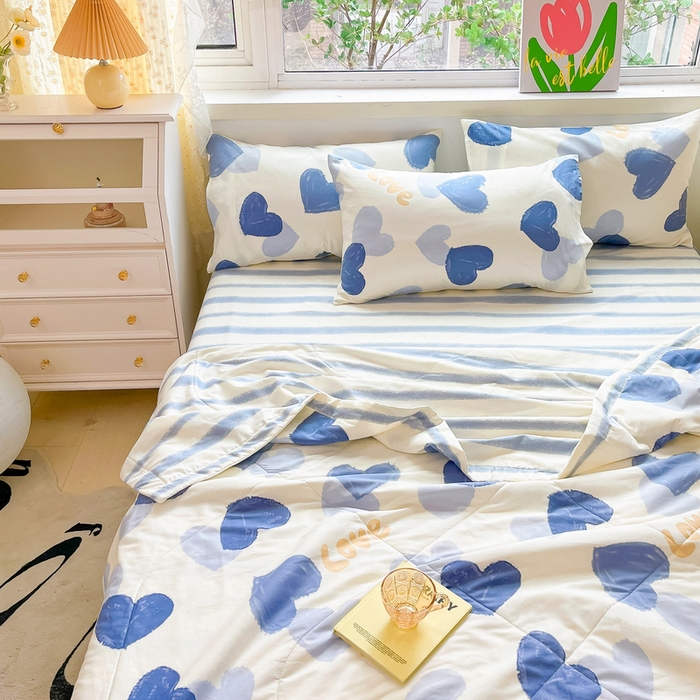 91家纺网 家纺一手货源 找家纺 格子铺 2026新款全棉纯棉印花棉花夏被夏凉被空调被 怦然心动