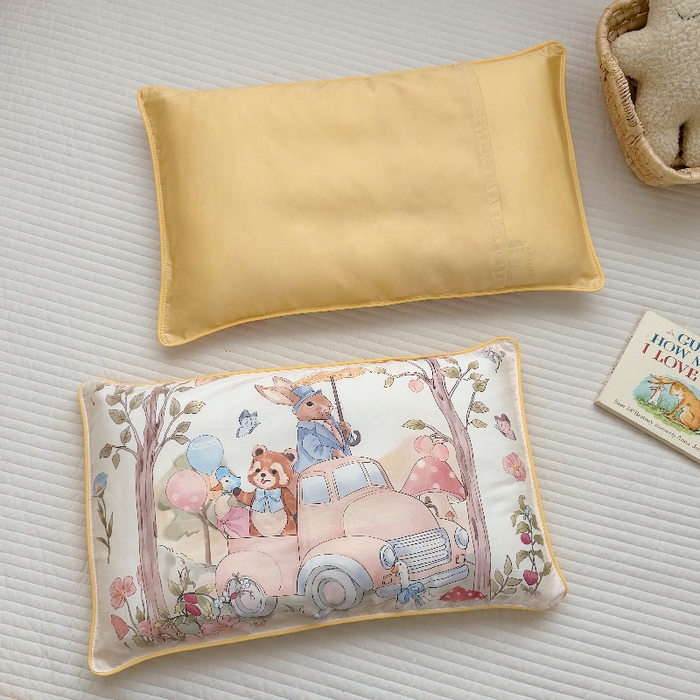 91家纺网 家纺一手货源 找家纺 萌宝家纺 2026新款A类60S全棉纯棉儿童枕套大版宝宝枕头枕芯 汽车旅行