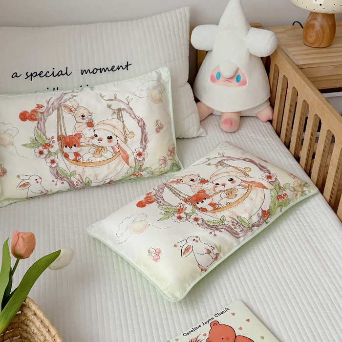 91家纺网 家纺一手货源 找家纺 萌宝家纺 2026新款A类60S全棉纯棉儿童枕套大版宝宝枕头枕芯 摇篮兔子