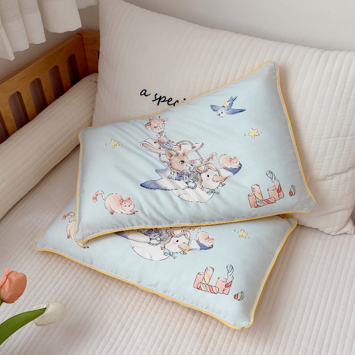 91家纺网 家纺一手货源 找家纺 萌宝家纺 2026新款A类60S全棉纯棉儿童枕套大版宝宝枕头枕芯 游乐园