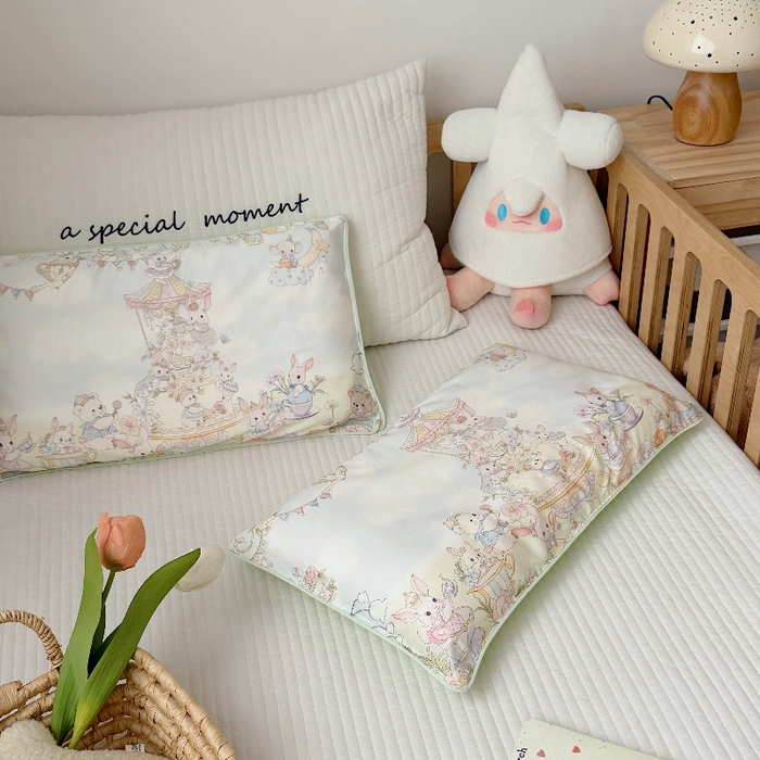 91家纺网 家纺一手货源 找家纺 萌宝家纺 2026新款A类60S全棉纯棉儿童枕套大版宝宝枕头枕芯 甜梦蛋糕