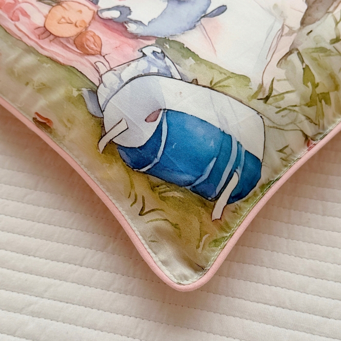 91家纺网 家纺一手货源 找家纺 萌宝家纺 2026新款A类60S全棉纯棉儿童枕套大版宝宝枕头枕芯 丛林聚餐