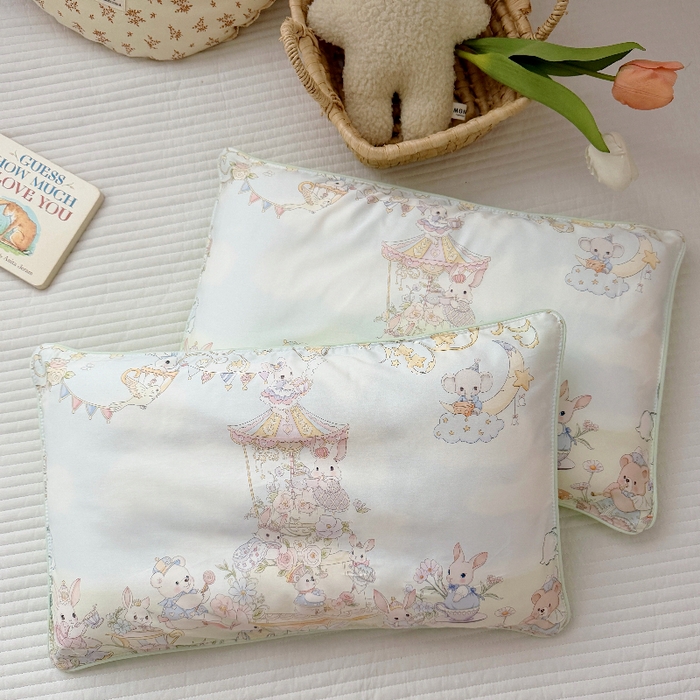 91家纺网 家纺一手货源 找家纺 萌宝家纺 2026新款A类60S全棉纯棉儿童枕套大版宝宝枕头枕芯 甜梦蛋糕