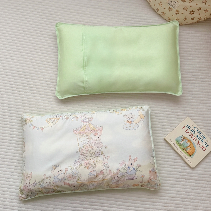 91家纺网 家纺一手货源 找家纺 萌宝家纺 2026新款A类60S全棉纯棉儿童枕套大版宝宝枕头枕芯 甜梦蛋糕