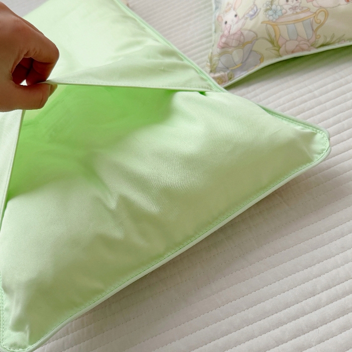 91家纺网 家纺一手货源 找家纺 萌宝家纺 2026新款A类60S全棉纯棉儿童枕套大版宝宝枕头枕芯 甜梦蛋糕