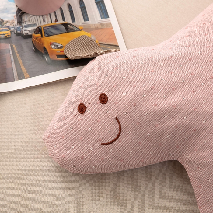 91家纺网 家纺一手货源 找家纺 梦莱家纺 2026新款呼呼猪水洗棉麻荞麦枕 呼呼猪-粉