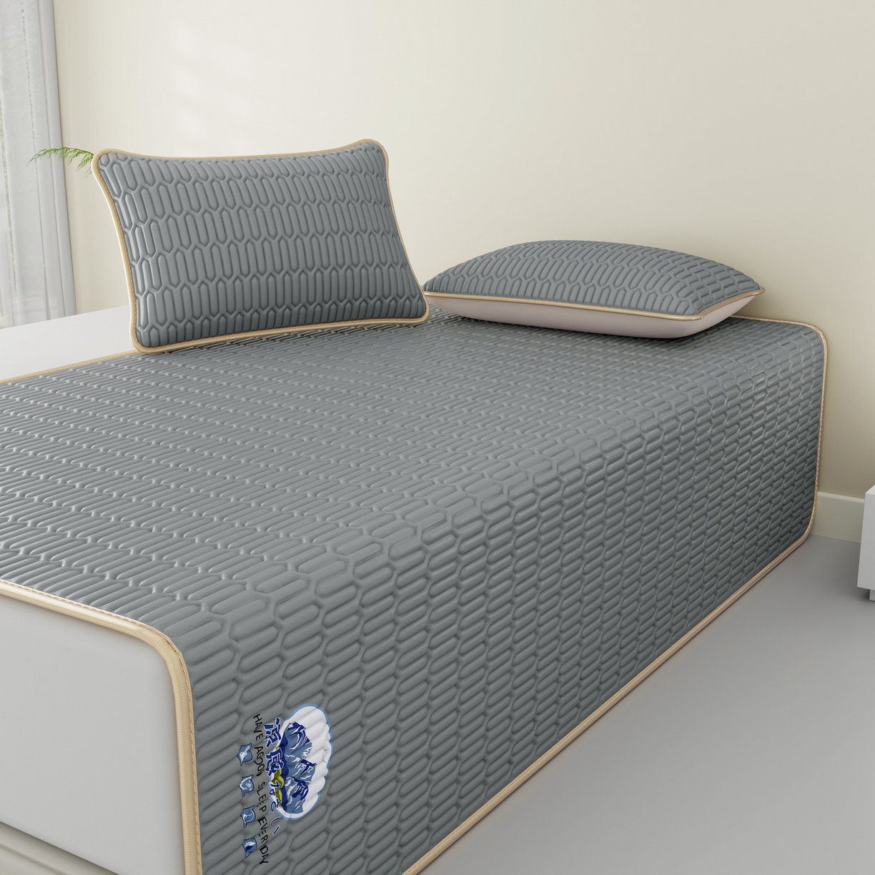 91家纺网 家纺一手货源 找家纺 奇丝雅 2026新款夏季A类乳胶凉席冰丝席纯色家用双人冰丝凉席席子-大床 富士山-银灰