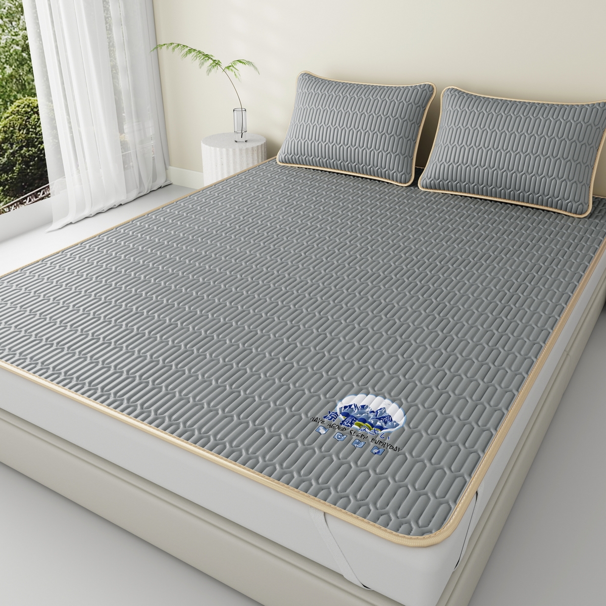 91家纺网 家纺一手货源 找家纺 奇丝雅 2026新款夏季A类乳胶凉席冰丝席纯色家用双人冰丝凉席席子-大床 富士山-银灰