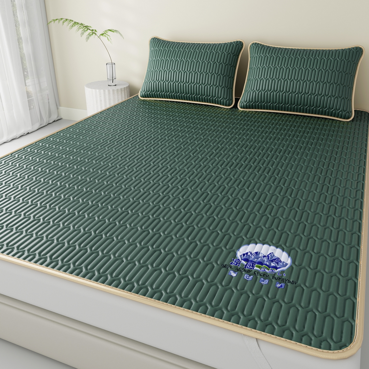 91家纺网 家纺一手货源 找家纺 奇丝雅 2026新款夏季A类乳胶凉席冰丝席纯色家用双人冰丝凉席席子-大床 富士山-墨绿