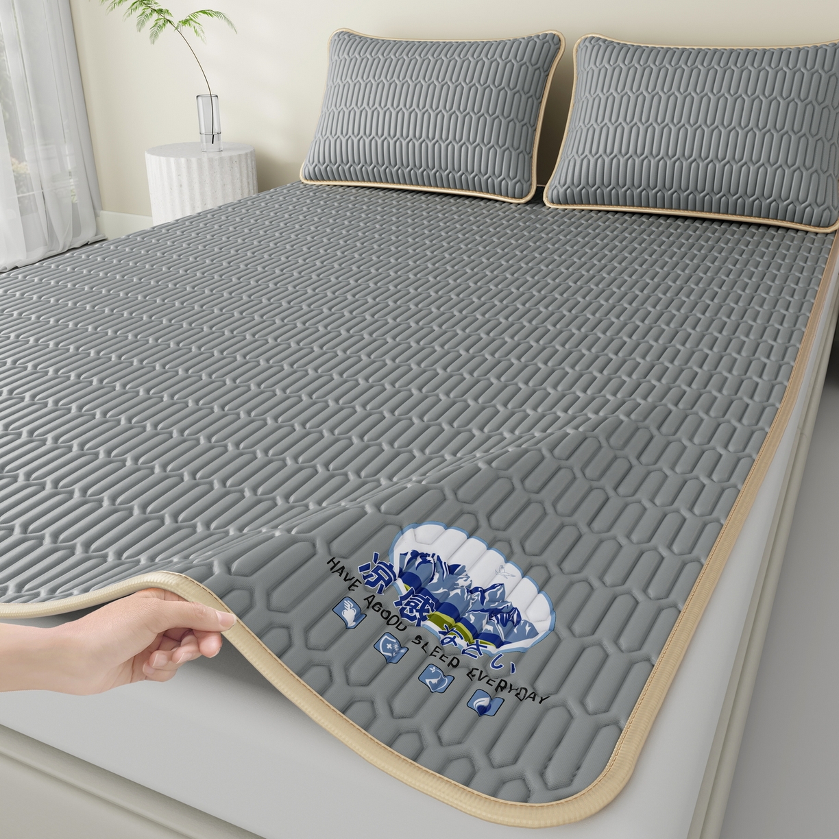 91家纺网 家纺一手货源 找家纺 奇丝雅 2026新款夏季A类乳胶凉席冰丝席纯色家用双人冰丝凉席席子-大床 富士山-银灰