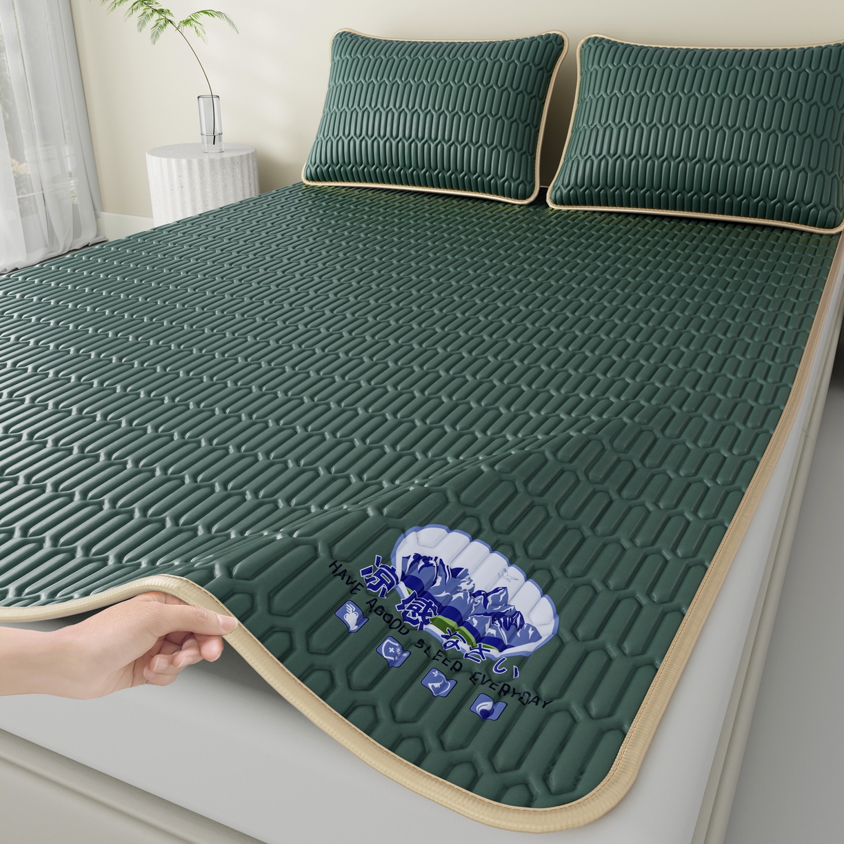 91家纺网 家纺一手货源 找家纺 奇丝雅 2026新款夏季A类乳胶凉席冰丝席纯色家用双人冰丝凉席席子-大床 富士山-墨绿