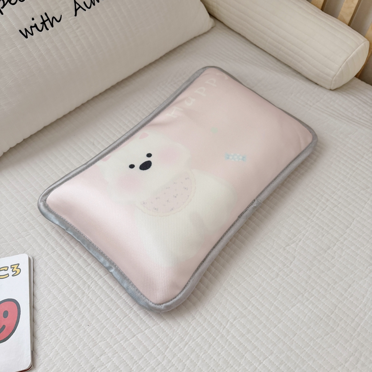 91家纺网 家纺一手货源 找家纺 萌宝家纺 2026新款夏季凉感儿童冰丝枕套双面冰藤枕枕头枕芯 西高地-粉