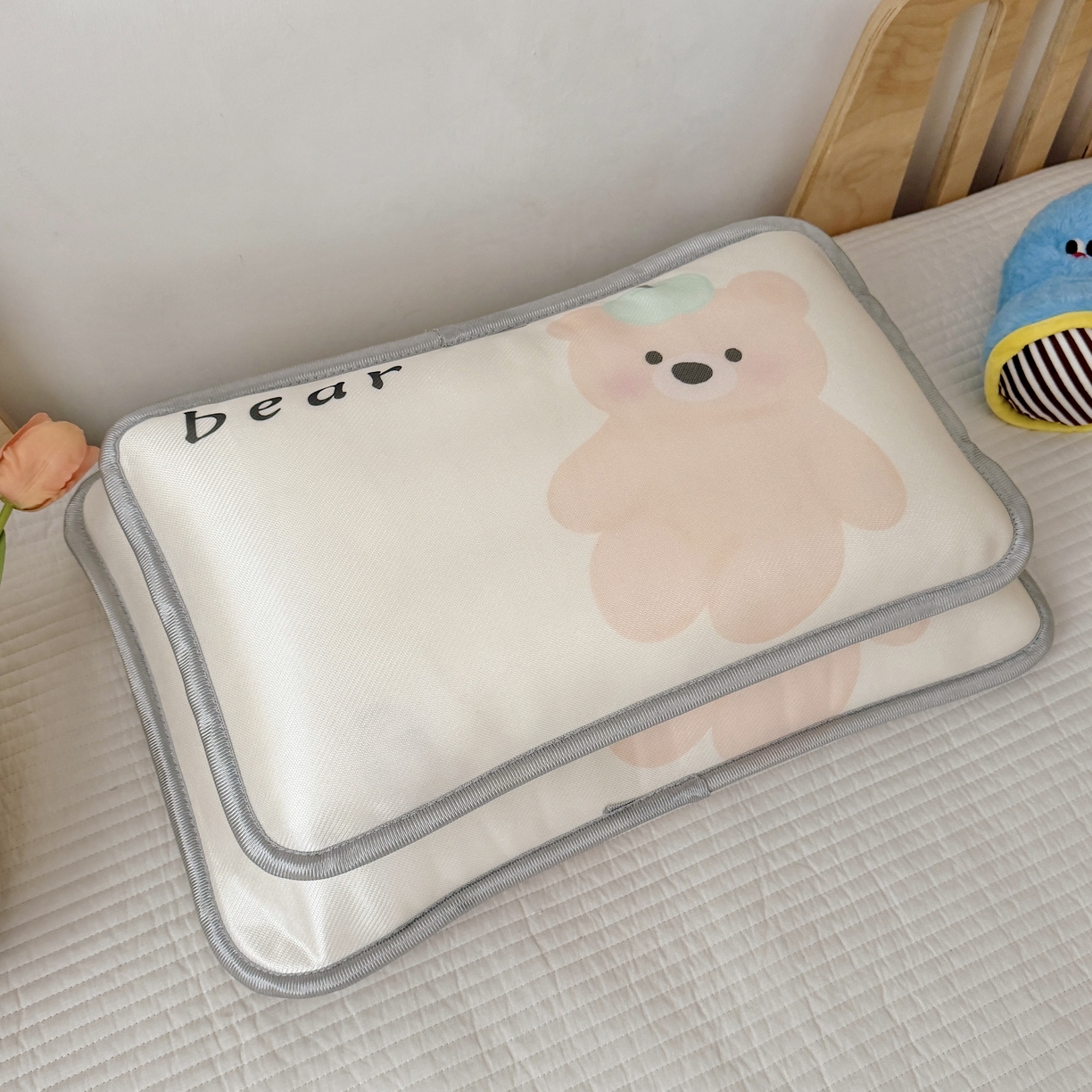 91家纺网 家纺一手货源 找家纺 萌宝家纺 2026新款夏季凉感儿童冰丝枕套双面冰藤枕枕头枕芯 小熊