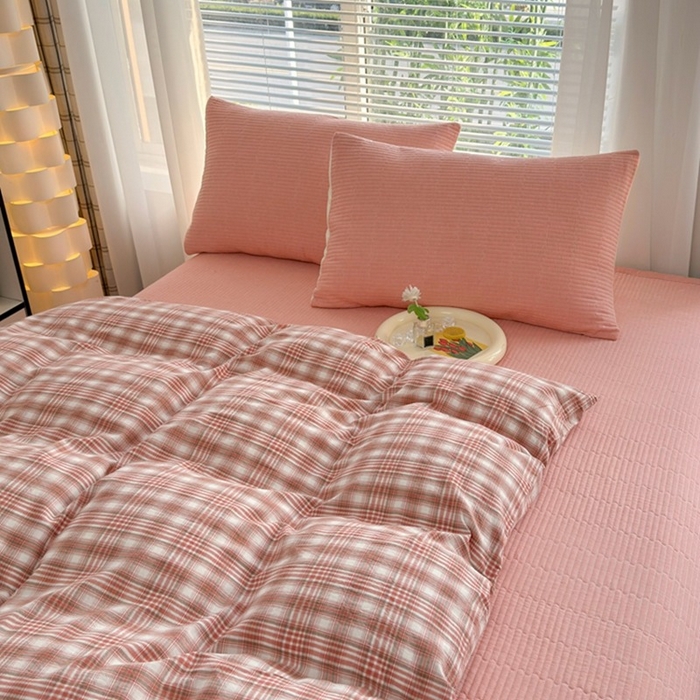 91家纺网 家纺一手货源 找家纺 梦精灵家纺 2026新款全棉床盖单件色织水洗棉绗缝夹棉床单 四季通用榻米防滑学生宿舍单人被套枕套 桔红