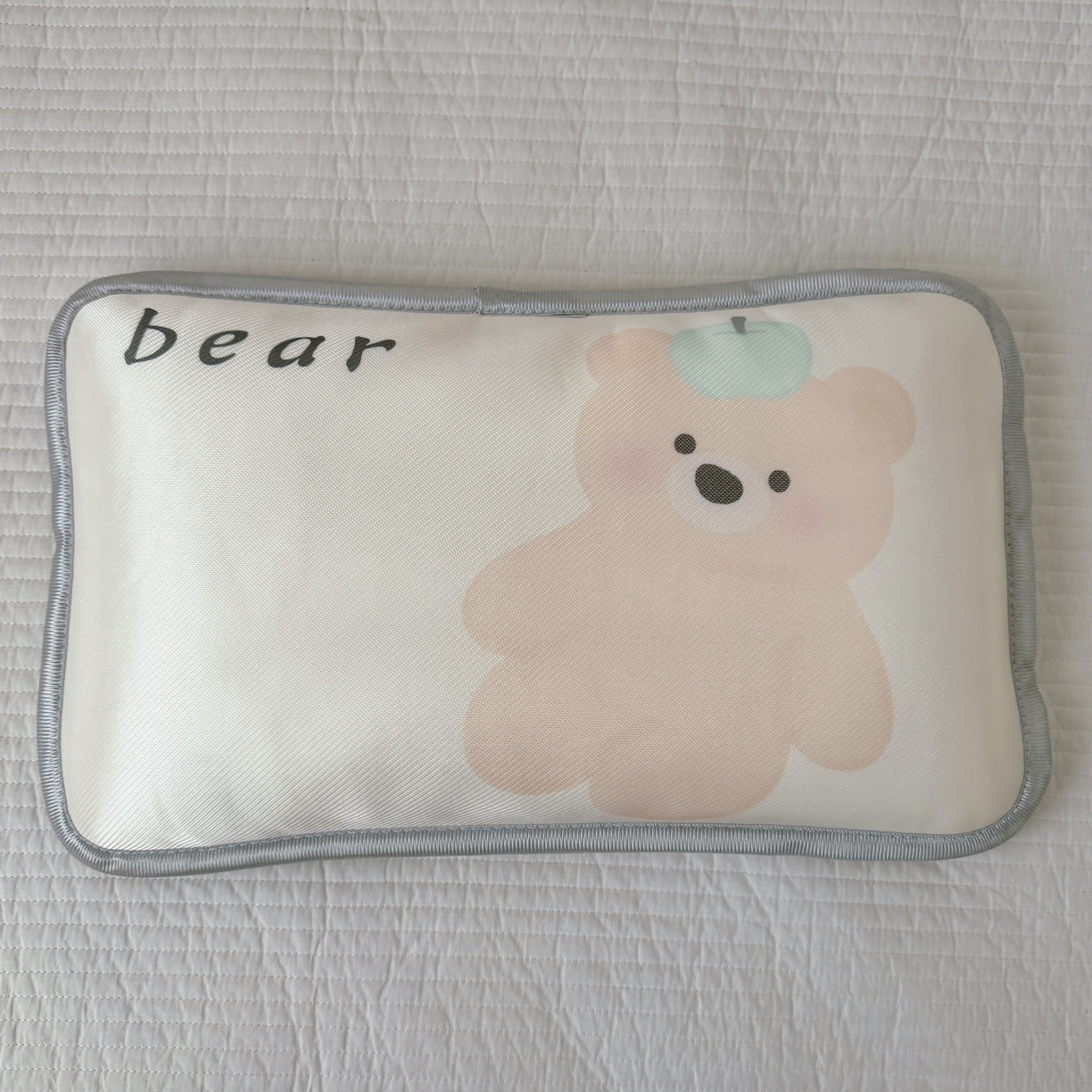 91家纺网 家纺一手货源 找家纺 萌宝家纺 2026新款夏季凉感儿童冰丝枕套双面冰藤枕枕头枕芯 小熊