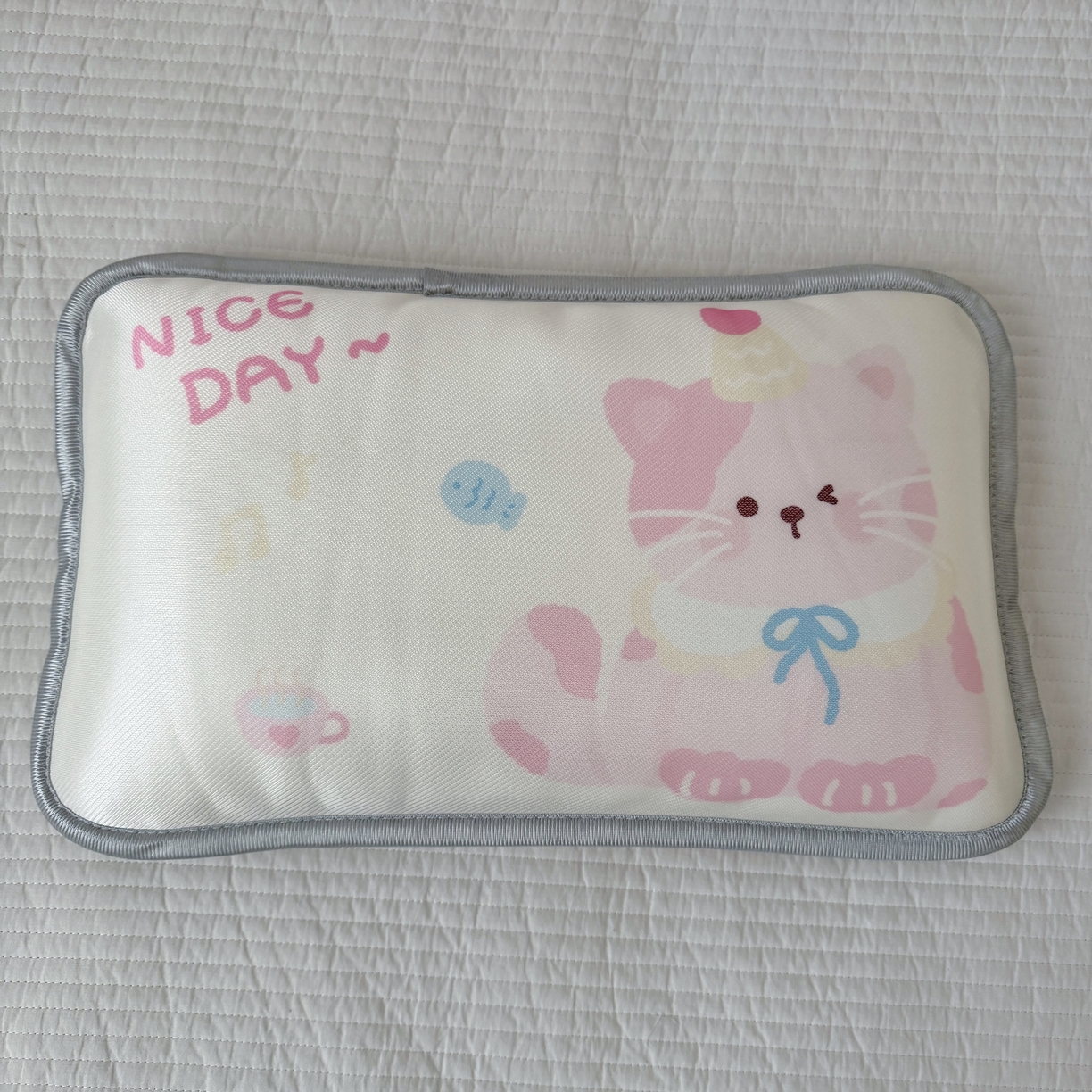 91家纺网 家纺一手货源 找家纺 萌宝家纺 2026新款夏季凉感儿童冰丝枕套双面冰藤枕枕头枕芯 小猫咪