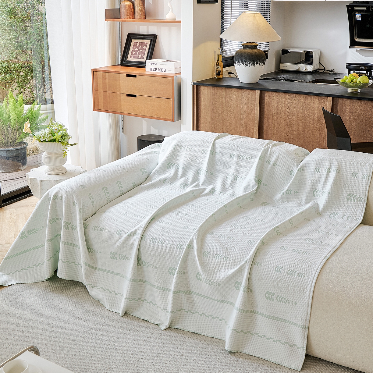 91家纺网 家纺一手货源 找家纺 卡初家居（原微来） 2026新款PE凉感冰丝沙发盖毯沙发巾系列 木槿-绿