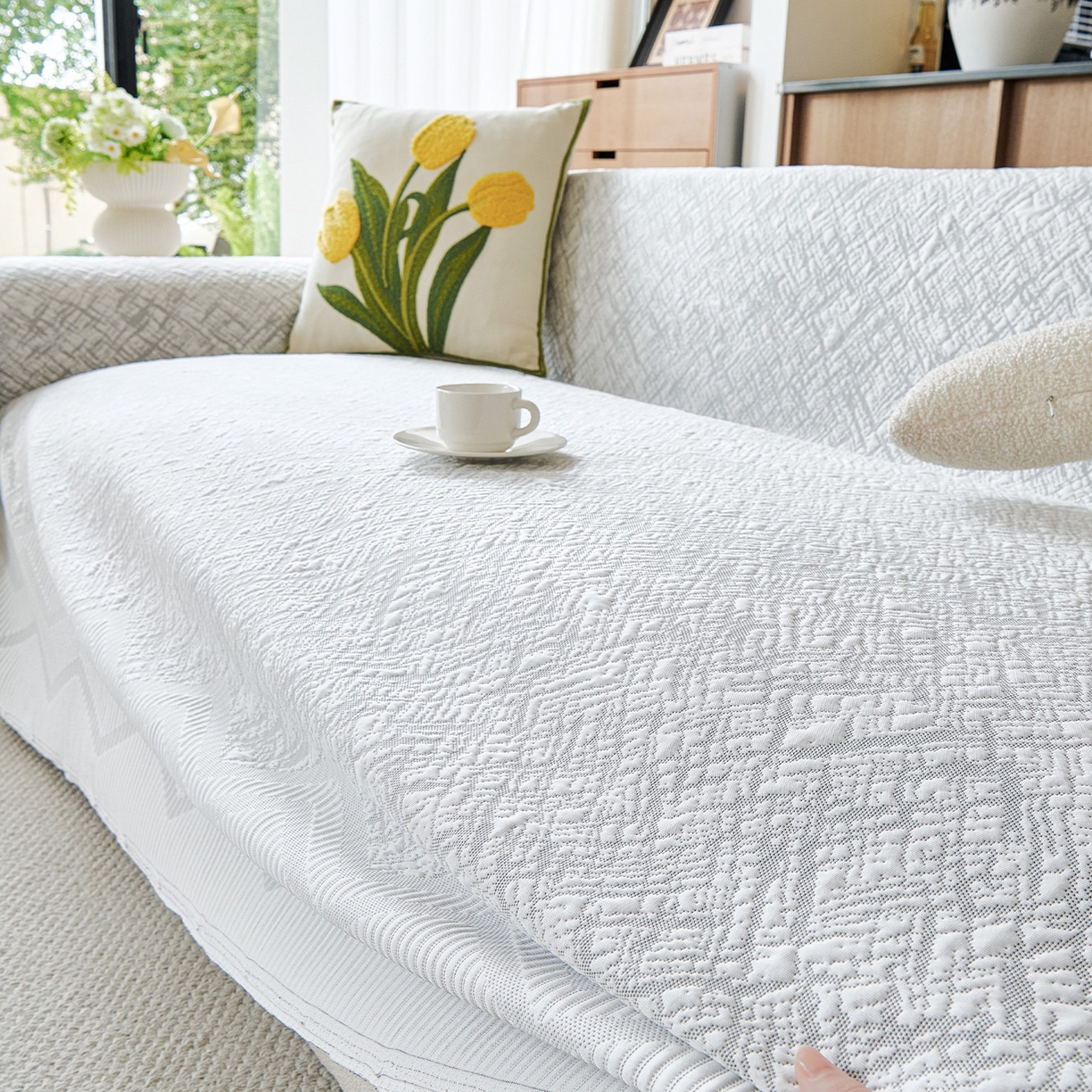 91家纺网 家纺一手货源 找家纺 卡初家居（原微来） 2026新款PE凉感冰丝沙发盖毯沙发巾系列 依恋-灰