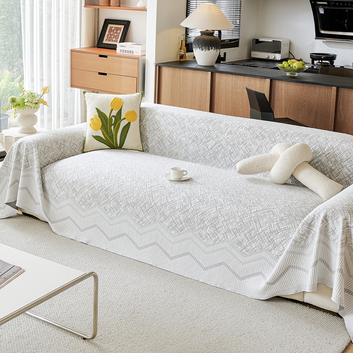 91家纺网 家纺一手货源 找家纺 卡初家居（原微来） 2026新款PE凉感冰丝沙发盖毯沙发巾系列 依恋-灰