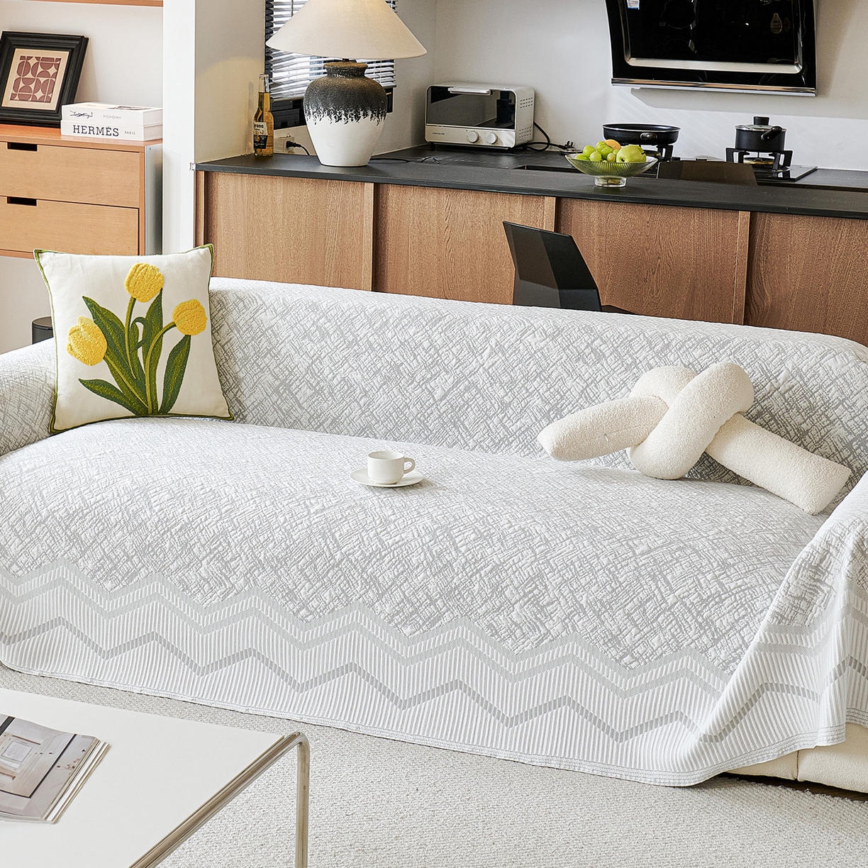 91家纺网 家纺一手货源 找家纺 卡初家居（原微来） 2026新款PE凉感冰丝沙发盖毯沙发巾系列 依恋-灰