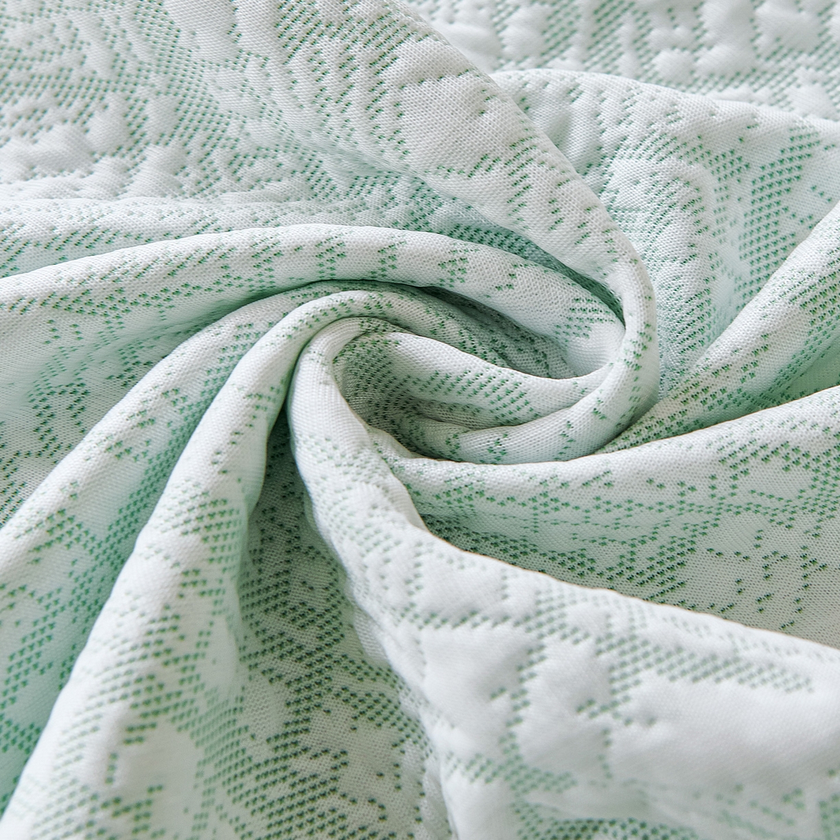 91家纺网 家纺一手货源 找家纺 卡初家居（原微来） 2026新款PE凉感冰丝沙发盖毯沙发巾系列 依恋-绿