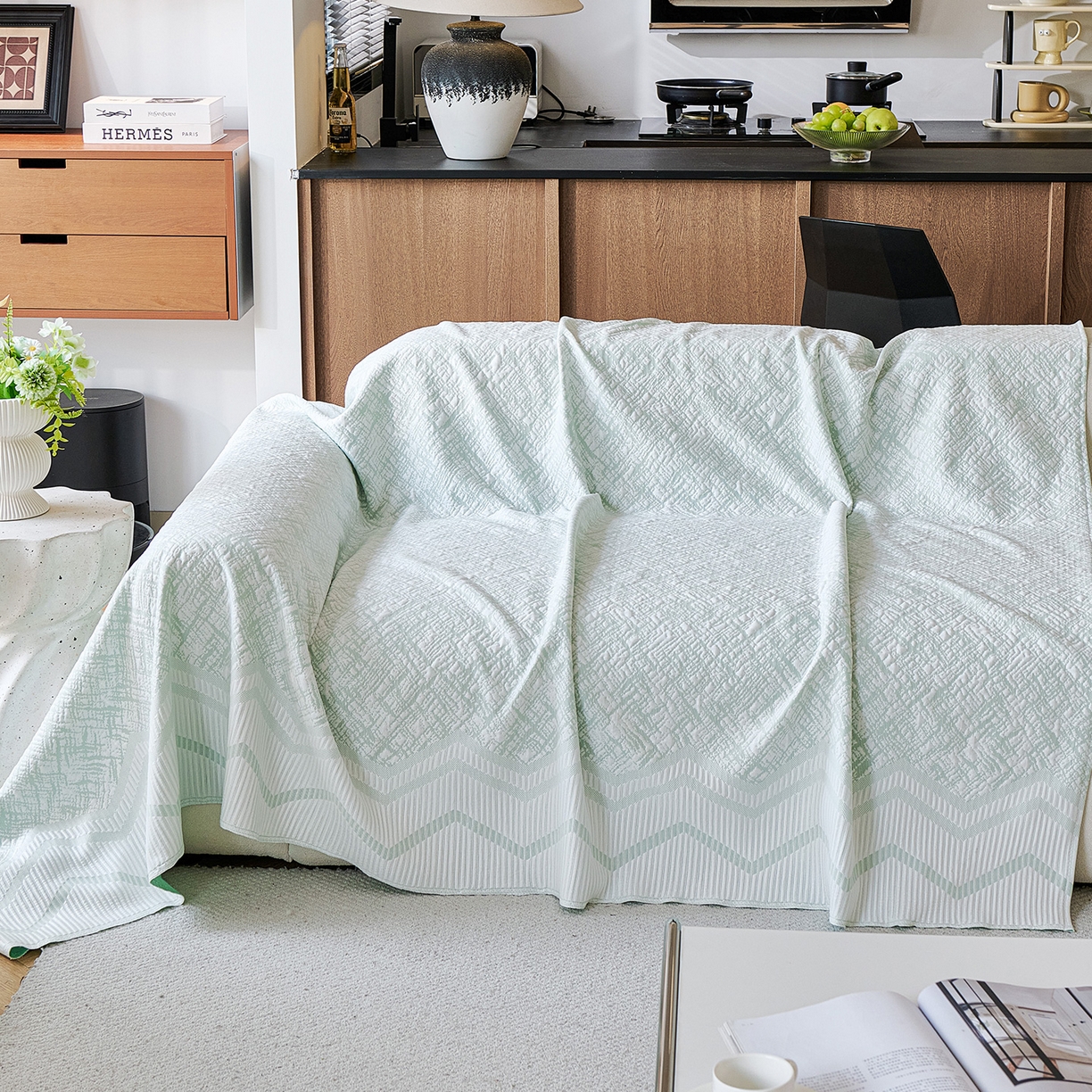 91家纺网 家纺一手货源 找家纺 卡初家居（原微来） 2026新款PE凉感冰丝沙发盖毯沙发巾系列 依恋-绿