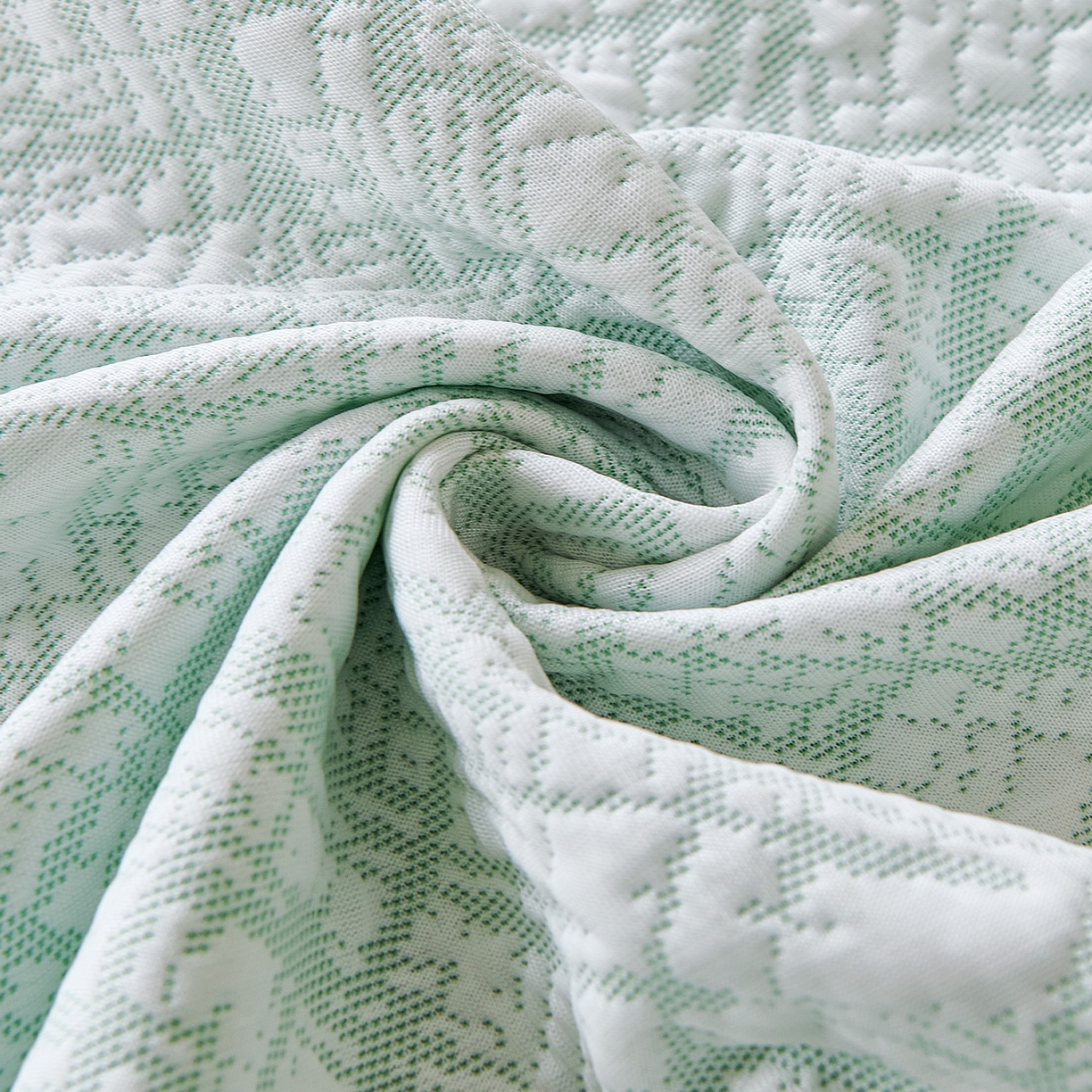 91家纺网 家纺一手货源 找家纺 卡初家居（原微来） 2026新款PE凉感冰丝沙发盖毯沙发巾系列 依恋-绿