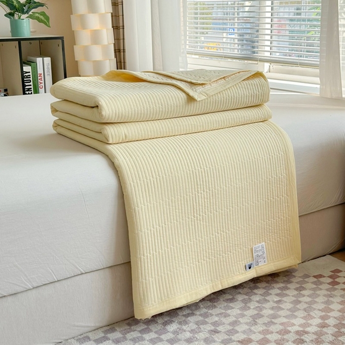 91家纺网 家纺一手货源 找家纺 梦精灵家纺 2026新款全棉床盖单件色织水洗棉绗缝夹棉床单 四季通用榻米防滑学生宿舍单人被套枕套 鹅黄