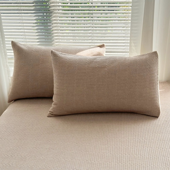 91家纺网 家纺一手货源 找家纺 梦精灵家纺 2026新款全棉床盖单件色织水洗棉绗缝夹棉床单 四季通用榻米防滑学生宿舍单人被套枕套 棕咖