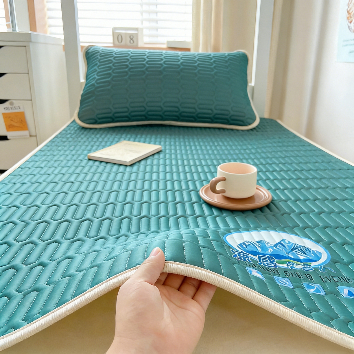 91家纺网 家纺一手货源 找家纺 奇丝雅 026新款夏季A类乳胶凉席冰丝席冰丝凉席学生宿舍单人席子软可机洗凉席-学生床 墨绿