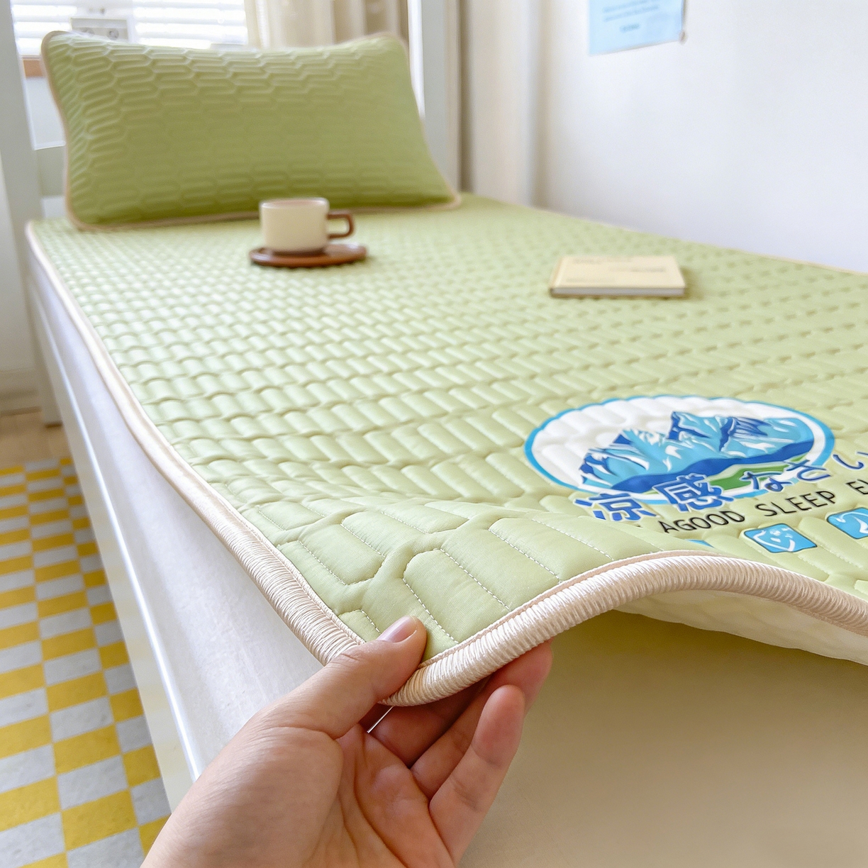 91家纺网 家纺一手货源 找家纺 奇丝雅 026新款夏季A类乳胶凉席冰丝席冰丝凉席学生宿舍单人席子软可机洗凉席-学生床 果绿