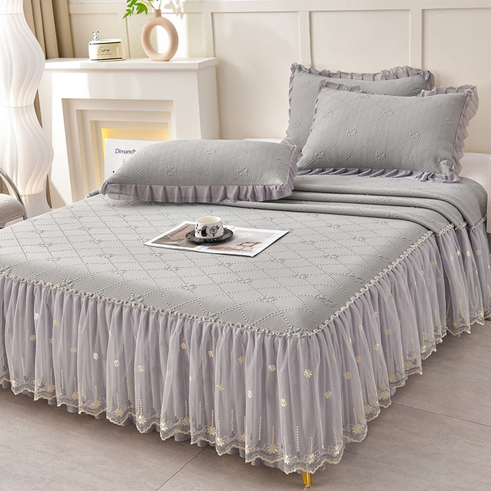 91家纺网 家纺一手货源 找家纺 畅畅家纺  2026新款网红爆款夏季立体爱心冰豆豆凉席床裙款三件套 爱心-灰