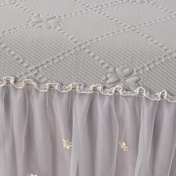 91家纺网 家纺一手货源 找家纺 畅畅家纺  2026新款网红爆款夏季立体爱心冰豆豆凉席床裙款三件套 爱心-灰