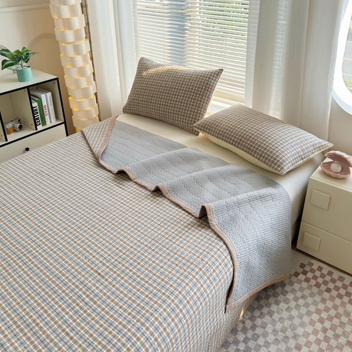 91家纺网 家纺一手货源 找家纺 梦精灵家纺 2026新款全棉床盖单件色织水洗棉绗缝夹棉床单 四季通用榻米防滑学生宿舍单人被套枕套 可颂咖