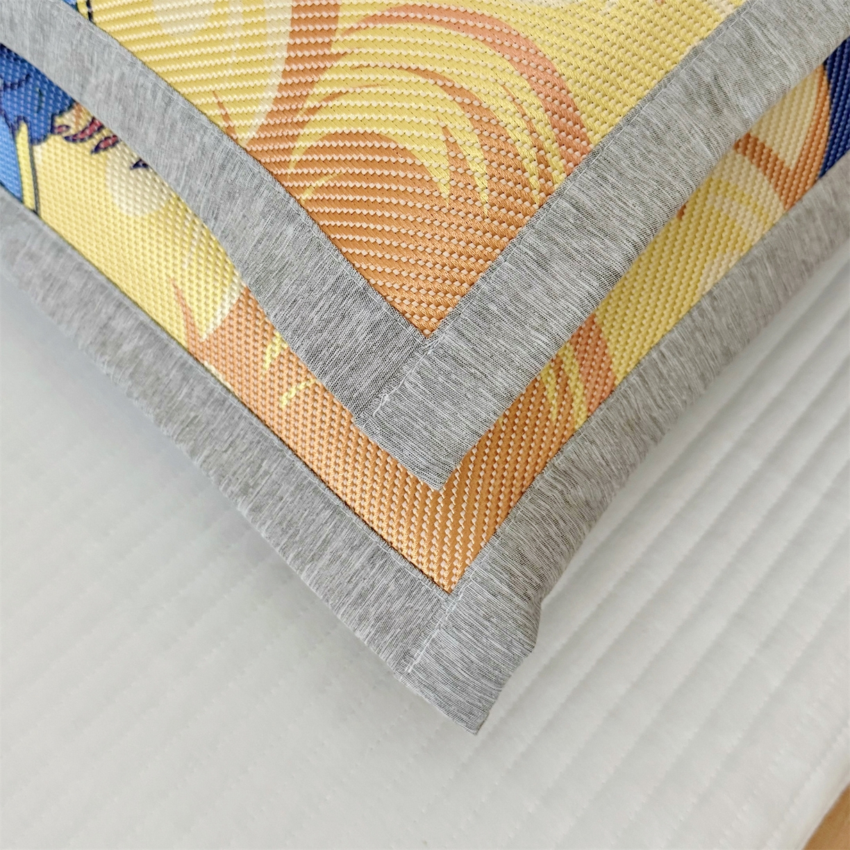 91家纺网 家纺一手货源 找家纺 萌宝家纺 夏季A类大版儿童冰藤枕套夏季双面枕头幼儿园冰藤枕套儿童冰丝枕头 机甲战士