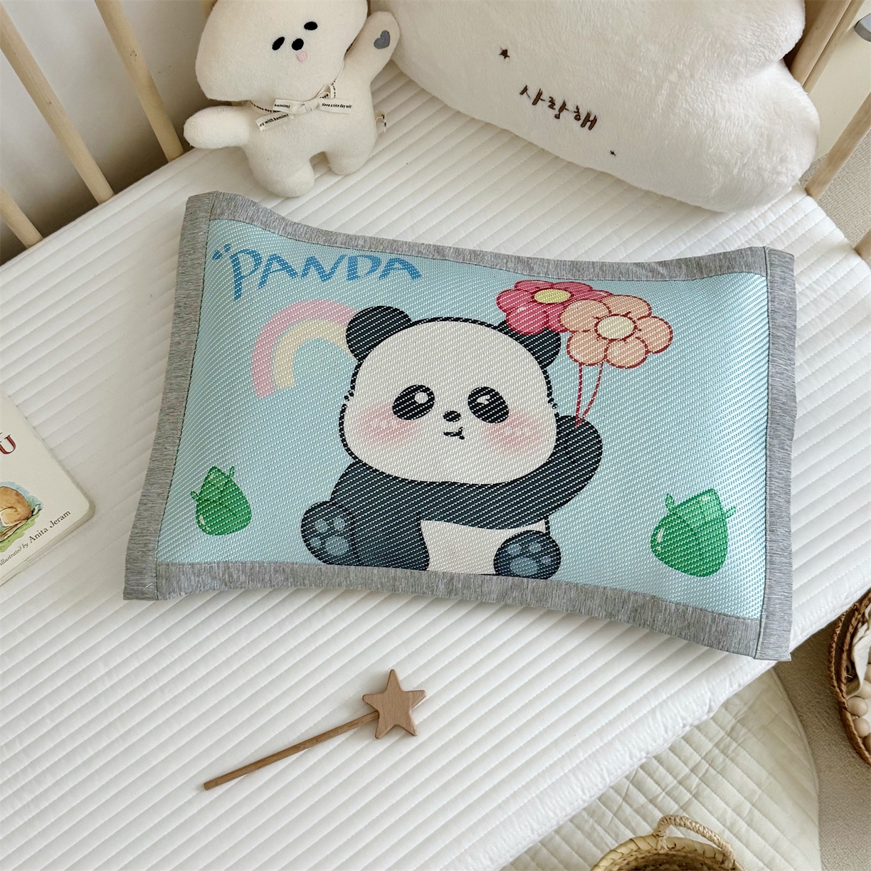 91家纺网 家纺一手货源 找家纺 萌宝家纺 夏季A类大版儿童冰藤枕套夏季双面枕头幼儿园冰藤枕套儿童冰丝枕头 气球熊猫
