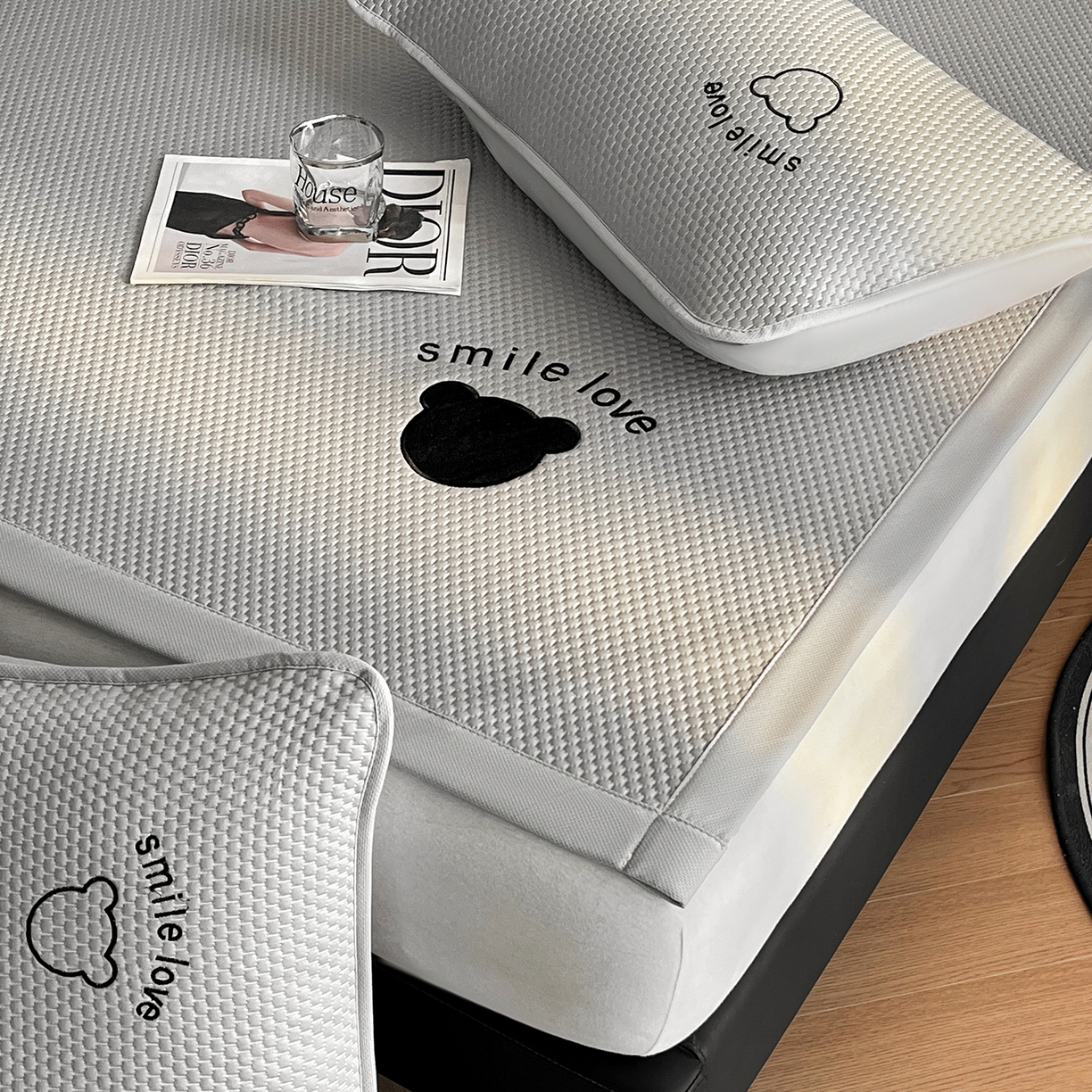 91家纺网 家纺一手货源 找家纺 （总）奇丝雅 2026新款夏季A类真PE凉感冰豆豆凉席冰丝床单单件冰丝席家用可机洗-大床