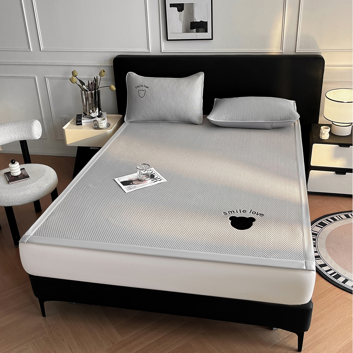 91家纺网 家纺一手货源 找家纺 奇丝雅 2026新款夏季A类真PE凉感冰豆豆凉席冰丝床单单件冰丝席家用可机洗-大床 八宝熊-灰