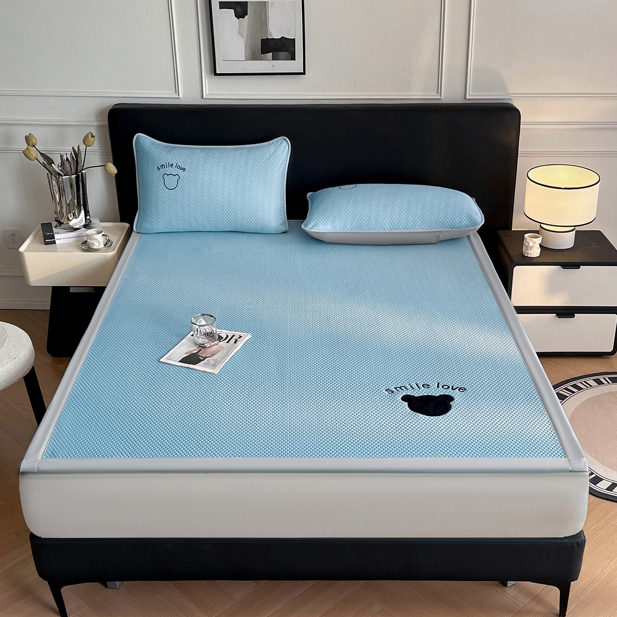 91家纺网 家纺一手货源 找家纺 奇丝雅 2026新款夏季A类真PE凉感冰豆豆凉席冰丝床单单件冰丝席家用可机洗-大床 八宝熊-蓝