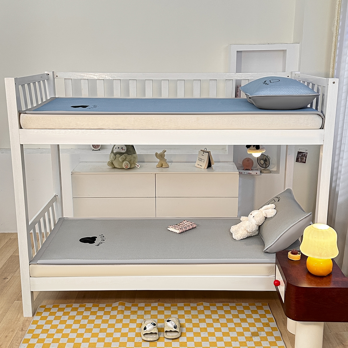 91家纺网 家纺一手货源 找家纺 （总）奇丝雅 2026新款夏季A类真PE凉感冰豆豆凉席冰丝床单单件冰丝席可机洗单人-学生床