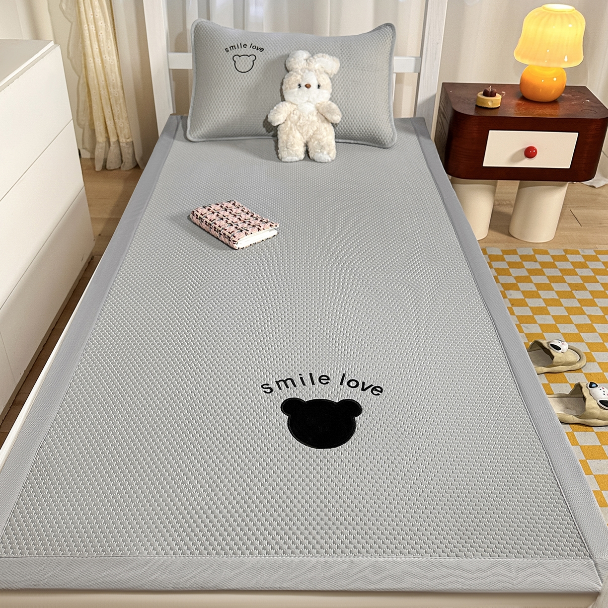 91家纺网 家纺一手货源 找家纺 （总）奇丝雅 2026新款夏季A类真PE凉感冰豆豆凉席冰丝床单单件冰丝席可机洗单人-学生床