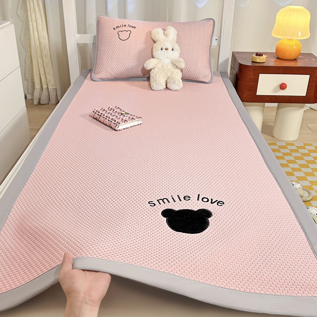 奇丝雅 2026新款夏季A类真PE凉感冰豆豆凉席冰丝床单单件冰丝席可机洗单人-学生床 八宝熊-粉