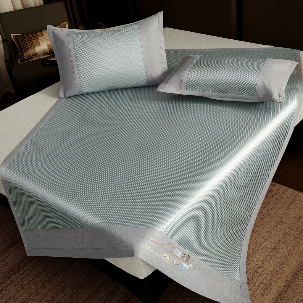 91家纺网 家纺一手货源 找家纺 青雅席业 2026新款防滑3D复合冰藤凉席三件套 冰藤-落日-绿