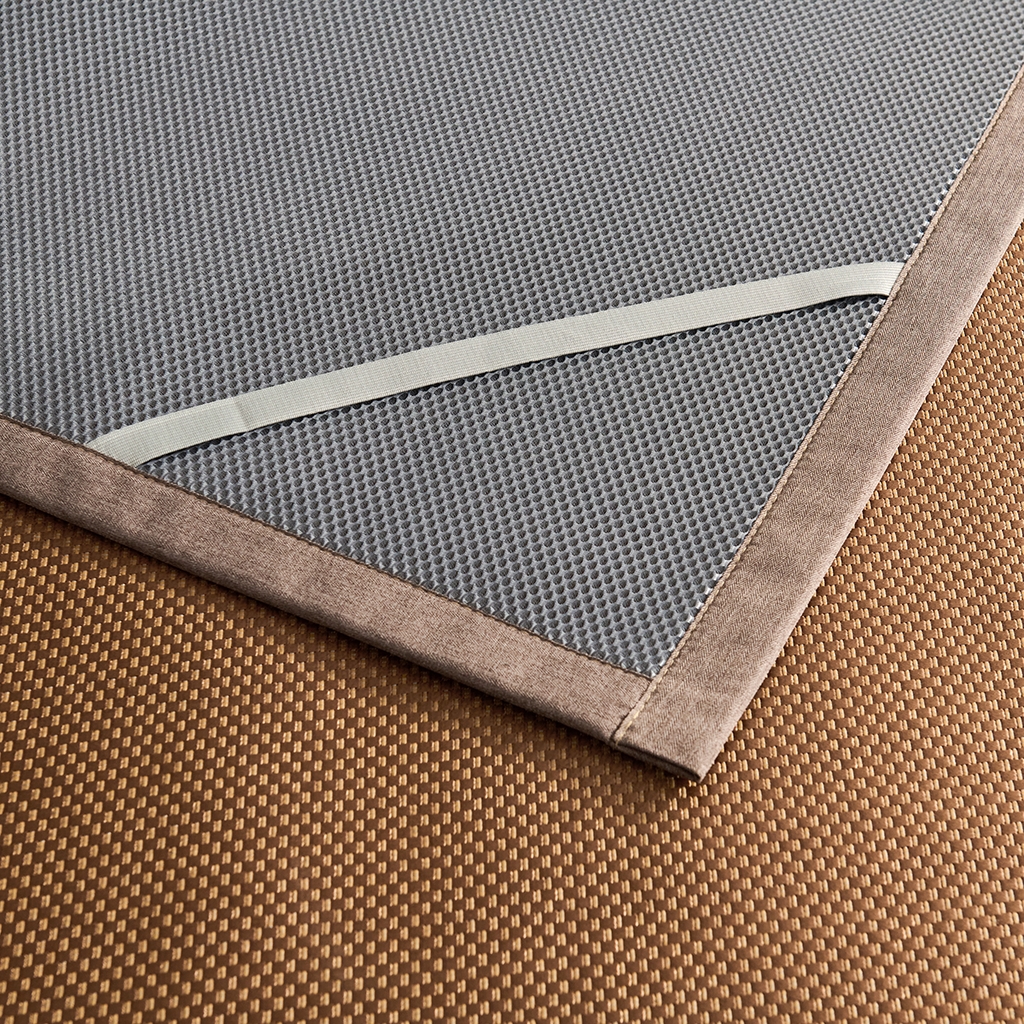 91家纺网 家纺一手货源 找家纺 青雅席业 2026新款防滑3D复合冰藤凉席三件套 冰藤-落日-咖