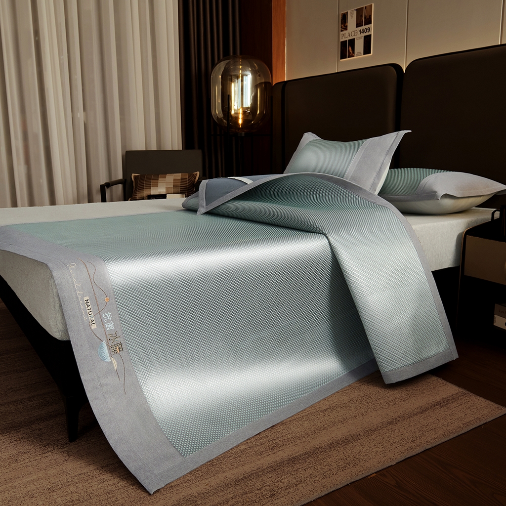 91家纺网 家纺一手货源 找家纺 青雅席业 2026新款防滑3D复合冰藤凉席三件套 冰藤-落日-绿